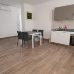 Rent 1 bedroom house of 60 m² in Mira