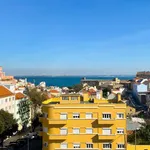 Rent a room of 120 m² in lisbon