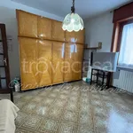 Rent 5 bedroom apartment of 181 m² in Foggia