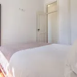 Rent 3 bedroom apartment of 65 m² in Lisbon