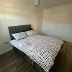 Rent 4 bedroom flat in Stratford-on-Avon