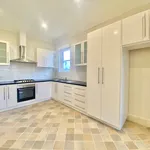 Rent 3 bedroom house in Springvale