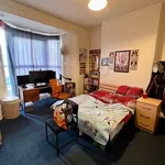 Rent 5 bedroom house in Swansea