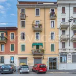 Rent 2 bedroom apartment of 72 m² in Milano