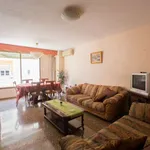 Rent a room of 110 m² in valencia