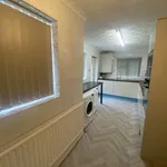 Rent 3 bedroom apartment in Dudley