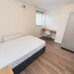 Rent 8 bedroom house in Leeds