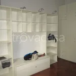 Rent 2 bedroom apartment of 65 m² in Milano