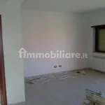 Rent 5 bedroom apartment of 150 m² in Crotone