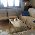 Alquilo 2 dormitorio apartamento de 100 m² en Almeria']