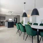 Rent 3 bedroom house of 1200 m² in Marbella