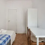 Rent a room in lisbon