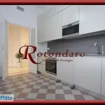 Rent 3 bedroom apartment of 100 m² in Milan