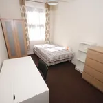 Rent 6 bedroom flat in West Midlands