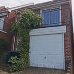 Rent 5 bedroom house in South East England