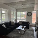 Rent 2 bedroom apartment in Uptown