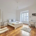 Rent 6 bedroom apartment in lisbon