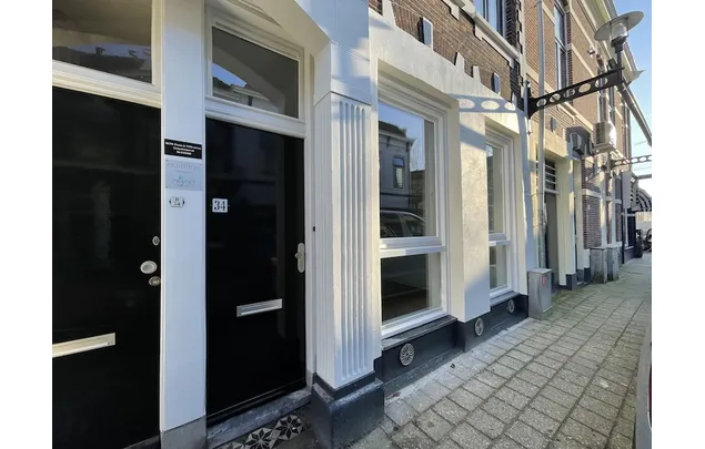 Huur 1 slaapkamer appartement van 85 m² in utrecht