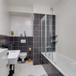 Pronajměte si 2 ložnic/e byt o rozloze 58 m² v Praha