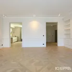 Rent 3 bedroom apartment of 170 m² in Paris 8 - Rue du Cirque