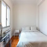 Rent a room of 125 m² in Madrid