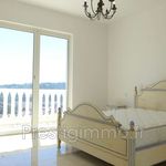 Rent 5 bedroom house of 250 m² in Vallauris