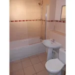 Rent 2 bedroom flat in West Midlands