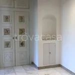 Rent 6 bedroom apartment of 135 m² in Genova