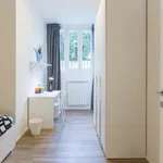 Rent a room in milan