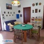 Affitto 4 camera casa di 119 m² in Villaggio Nuova Temesa