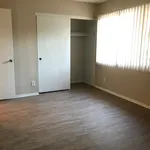 Rent 2 bedroom apartment of 885 m² in Anaheim