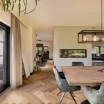 Huur 5 slaapkamer huis van 245 m² in Breukelen