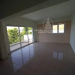 Rent 3 bedroom apartment of 151 m² in Glyfada