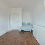 Rent 16 bedroom apartment in Lisbon