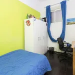 Rent a room of 80 m² in Madrid