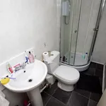 Rent 5 bedroom apartment in West Midlands