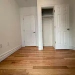 Rent 3 bedroom apartment in Astoria