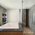 Rent 5 bedroom house of 693 m² in Bangkok