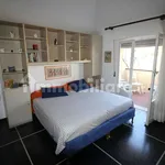 Rent 5 bedroom house of 75 m² in Genoa