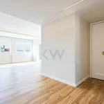 Rent 3 bedroom apartment of 79 m² in Lisbon