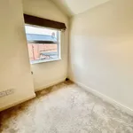 Rent 3 bedroom flat in Royal Leamington Spa