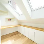 Rent 4 bedroom house of 369 m² in Brussel