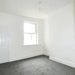 Rent 3 bedroom flat in Stoke-on-Trent