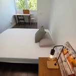 Rent a room of 120 m² in Madrid