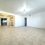 Rent 2 bedroom apartment of 81 m² in Palm Springs 