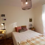 Rent a room of 200 m² in Lisbon