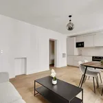 Rent 2 bedroom apartment of 440 m² in Paris