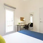 Rent a room of 83 m² in madrid