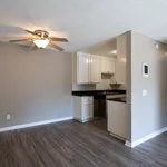 Rent 1 bedroom apartment of 640 m² in San Diego