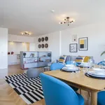 Rent 3 bedroom apartment of 110 m² in Porto